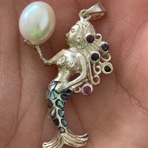 Stunning Silver Mother Of Pearl Mermaid Necklace Charm Pendant